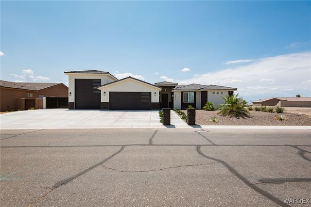 6393 S Via De Oro, Fort Mohave, AZ 86426