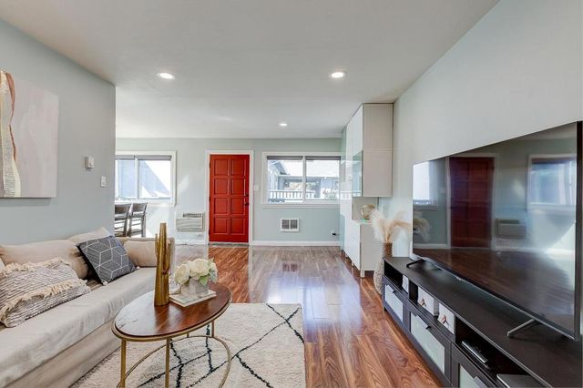 835 Bing Drive 29, Santa Clara, CA 95051