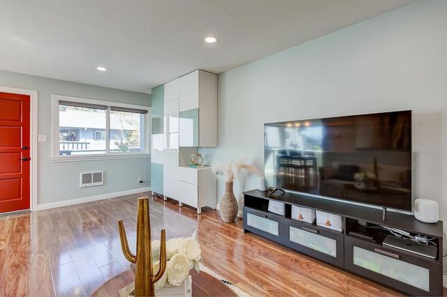 835 Bing Drive 29, Santa Clara, CA 95051