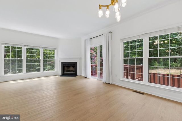 5556 JOWETT CT, Alexandria, VA 22315
