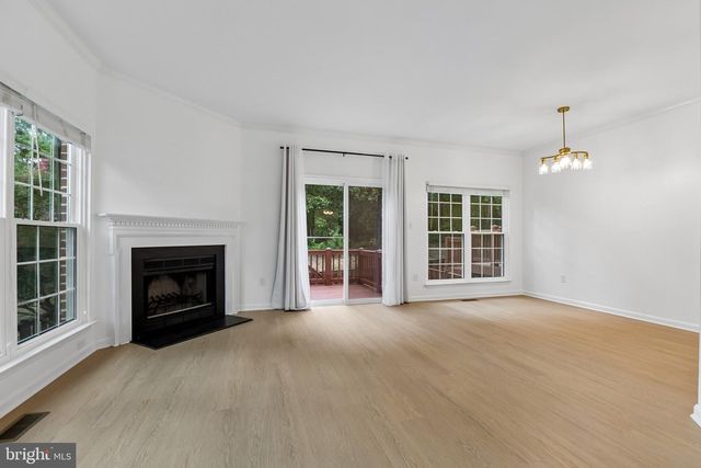 5556 JOWETT CT, Alexandria, VA 22315