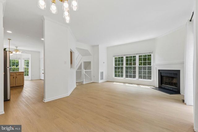 5556 JOWETT CT, Alexandria, VA 22315