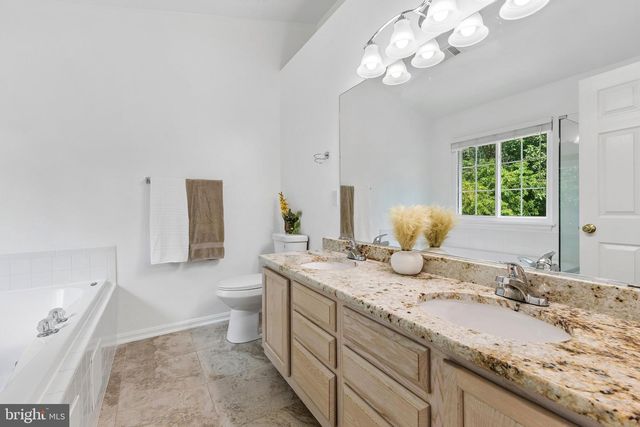 5556 JOWETT CT, Alexandria, VA 22315