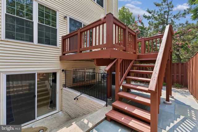 5556 JOWETT CT, Alexandria, VA 22315
