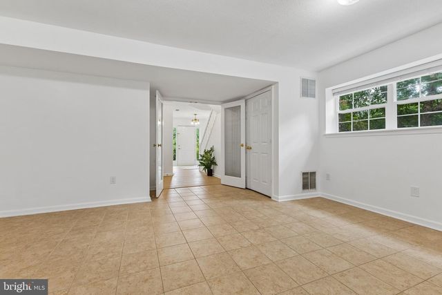 5556 JOWETT CT, Alexandria, VA 22315
