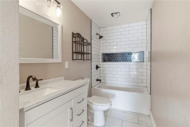 1006 Grandview Boulevard, Kansas City, KS 66102