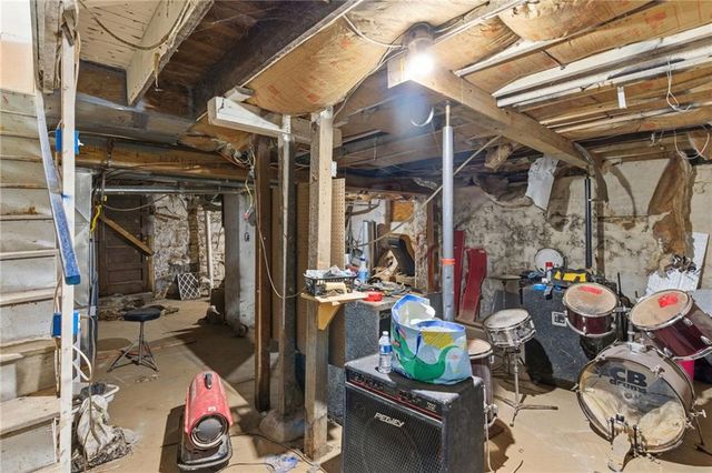 1006 Grandview Boulevard, Kansas City, KS 66102