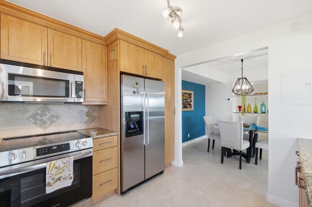 1200 Hibiscus Avenue 1101, Pompano Beach, FL 33062