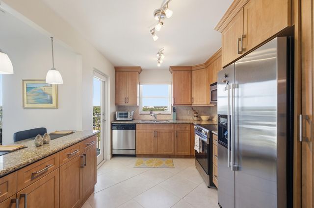 1200 Hibiscus Avenue 1101, Pompano Beach, FL 33062