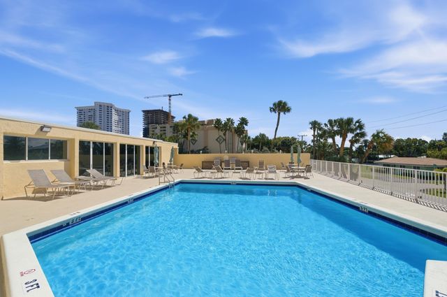 1200 Hibiscus Avenue 1101, Pompano Beach, FL 33062