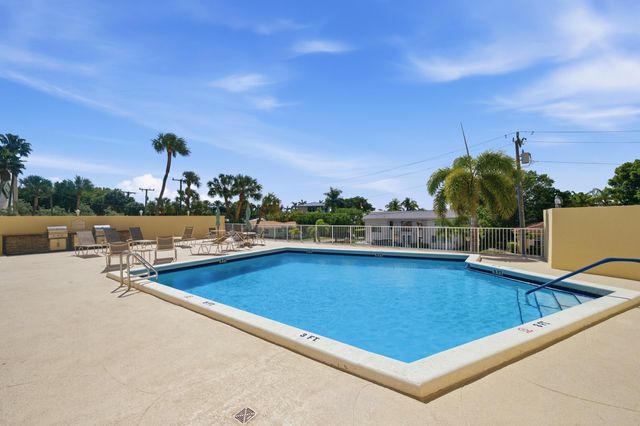 1200 Hibiscus Avenue 1101, Pompano Beach, FL 33062