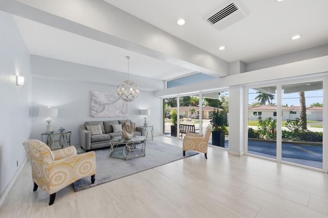 1200 Hibiscus Avenue 1101, Pompano Beach, FL 33062