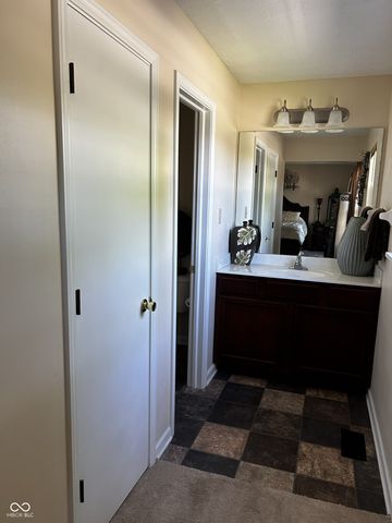 535 Bitter Bark Lane, Indianapolis, IN 46227