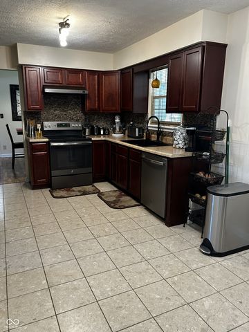 535 Bitter Bark Lane, Indianapolis, IN 46227