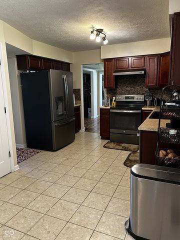 535 Bitter Bark Lane, Indianapolis, IN 46227