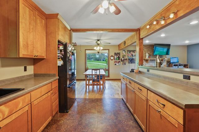 W293S3017 Ancestral DRIVE, Waukesha, WI 53188