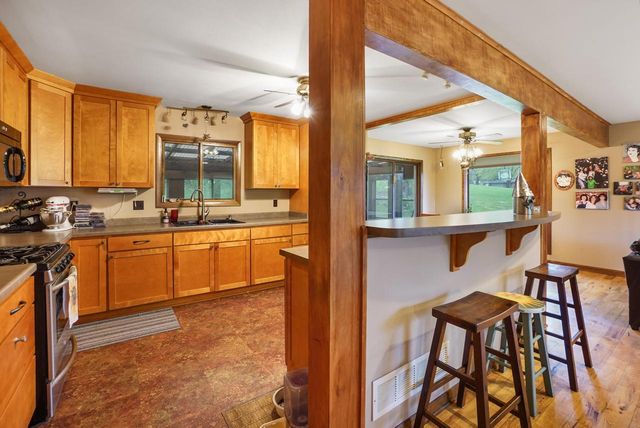 W293S3017 Ancestral DRIVE, Waukesha, WI 53188