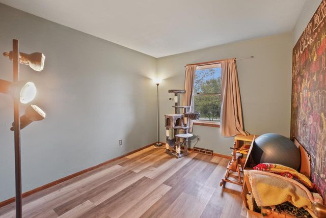 W293S3017 Ancestral DRIVE, Waukesha, WI 53188