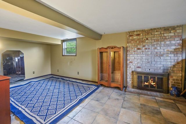 W293S3017 Ancestral DRIVE, Waukesha, WI 53188