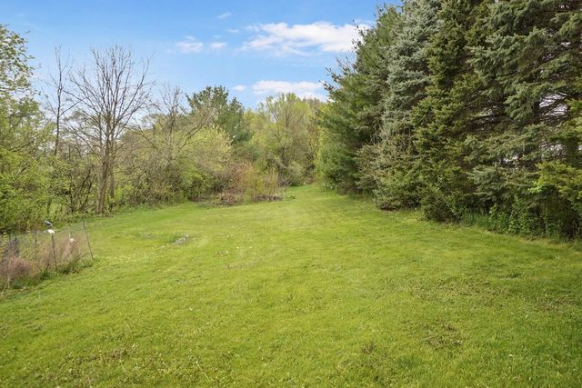 W293S3017 Ancestral DRIVE, Waukesha, WI 53188