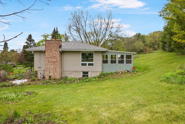 W293S3017 Ancestral DRIVE, Waukesha, WI 53188