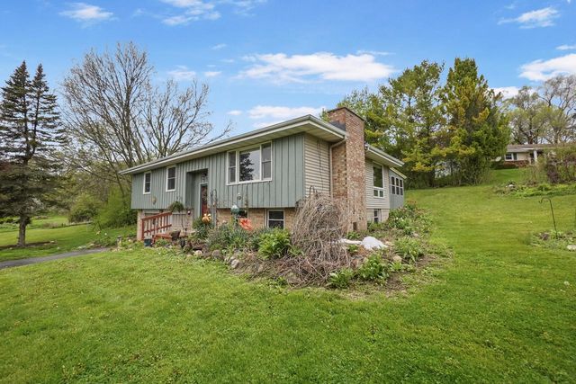 W293S3017 Ancestral DRIVE, Waukesha, WI 53188