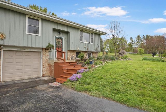 W293S3017 Ancestral DRIVE, Waukesha, WI 53188