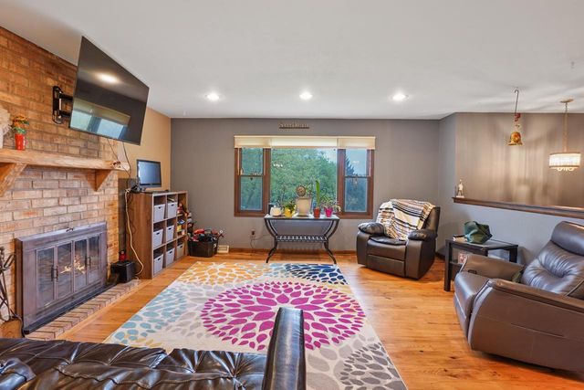 W293S3017 Ancestral DRIVE, Waukesha, WI 53188