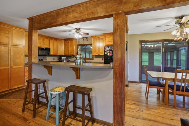 W293S3017 Ancestral DRIVE, Waukesha, WI 53188