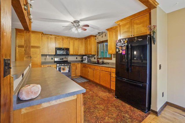 W293S3017 Ancestral DRIVE, Waukesha, WI 53188