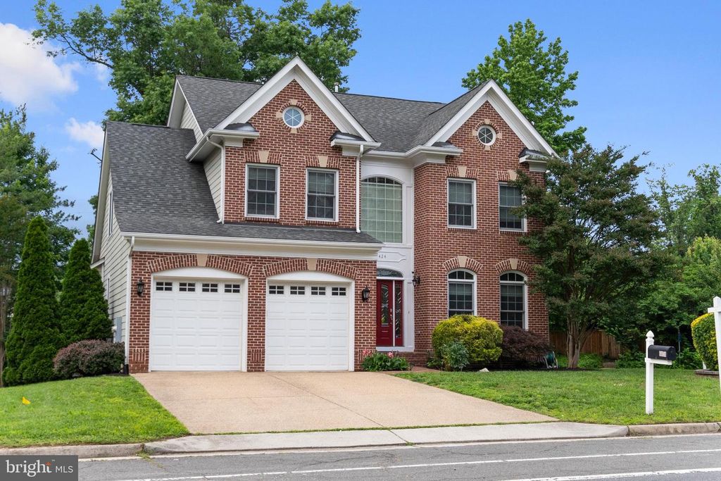 6424 SOUTH ST S, Falls Church, VA 22042