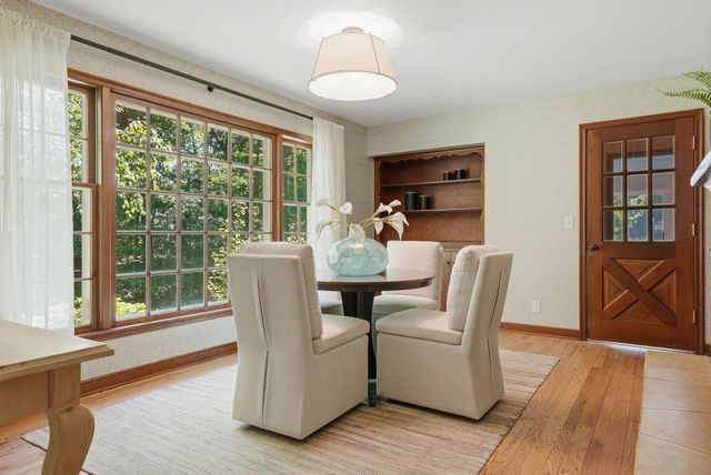 6930 Foxglove Circle, Excelsior, MN 55331