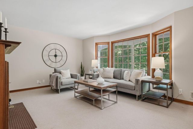 6930 Foxglove Circle, Excelsior, MN 55331