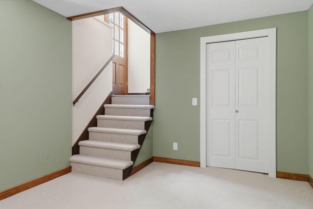 6930 Foxglove Circle, Excelsior, MN 55331