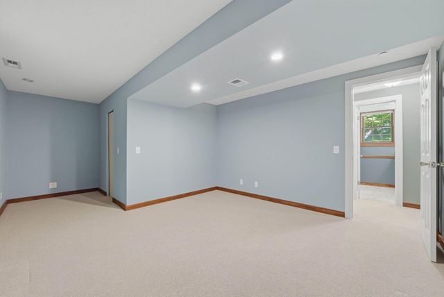 6930 Foxglove Circle, Excelsior, MN 55331