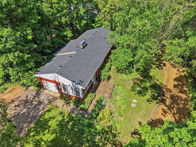 6930 Foxglove Circle, Excelsior, MN 55331