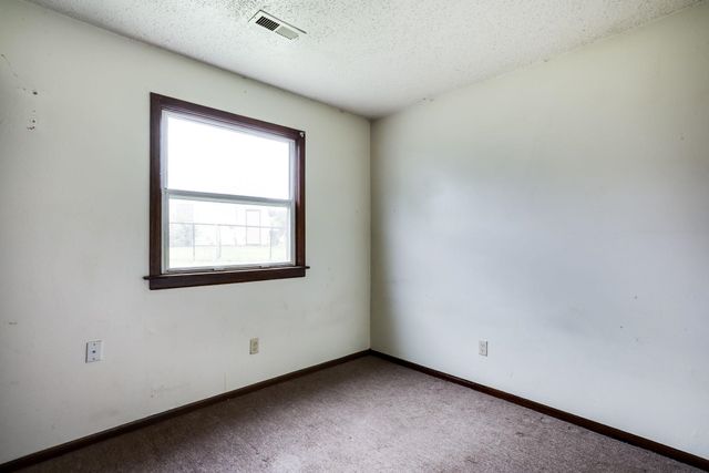 3017 E Shadybrook, Wichita, KS 67214