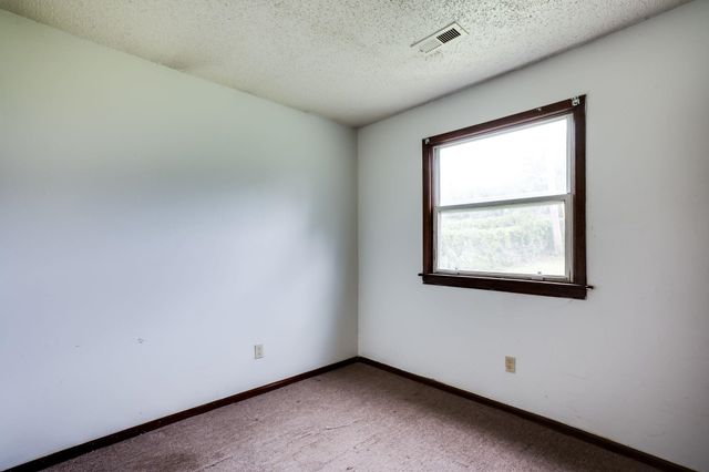 3017 E Shadybrook, Wichita, KS 67214