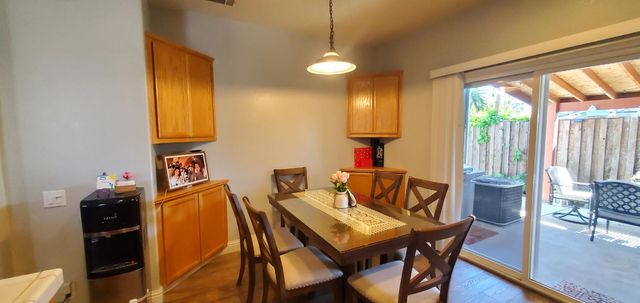 2602 Country Manor Dr, Riverbank, CA 95367