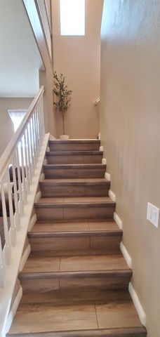 2602 Country Manor Dr, Riverbank, CA 95367