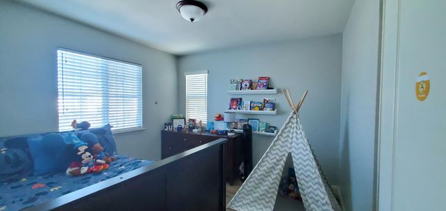 2602 Country Manor Dr, Riverbank, CA 95367