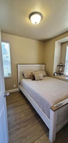 2602 Country Manor Dr, Riverbank, CA 95367