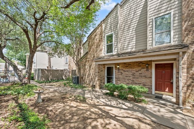 1100 Brighton Drive D, Arlington, TX 76012