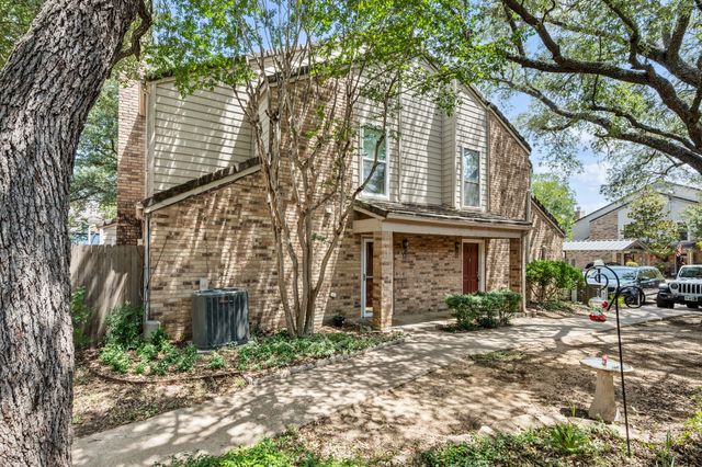 1100 Brighton Drive D, Arlington, TX 76012