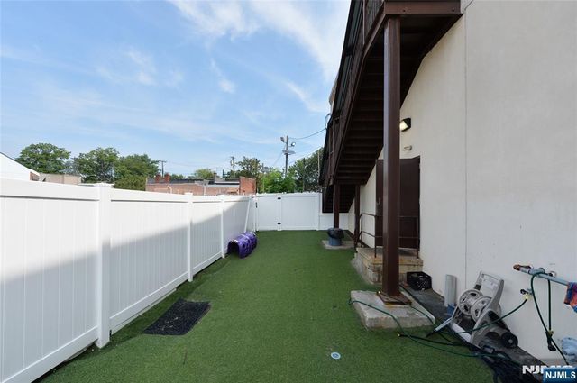 85A Walnut Street, Montclair, NJ 07042
