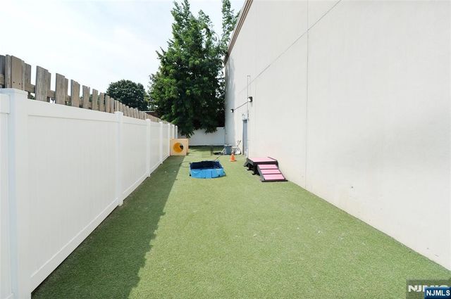85A Walnut Street, Montclair, NJ 07042