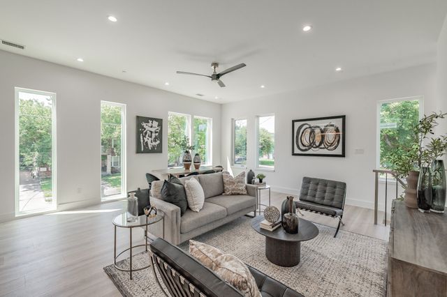 5320 Reiger Avenue 102, Dallas, TX 75214