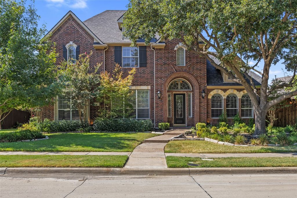 7040 Whisperfield Drive, Plano, TX 75024 — exterior