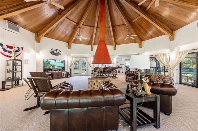 2348 Nine Mile RD, Labelle, FL 33935