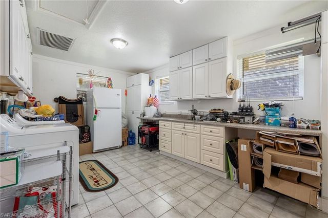 2348 Nine Mile RD, Labelle, FL 33935